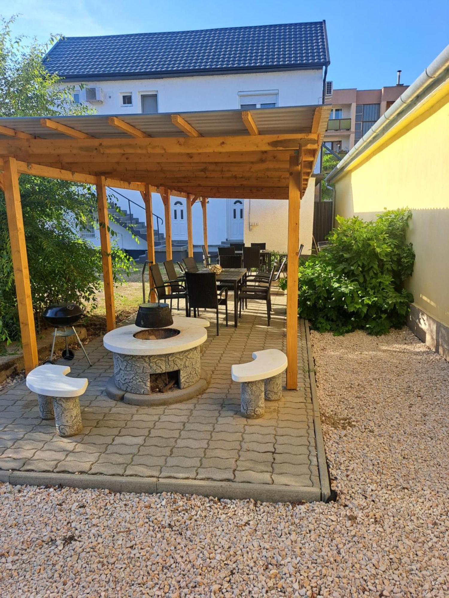 Belvarosi Lux Apartman Vásárosnamény Buitenkant foto